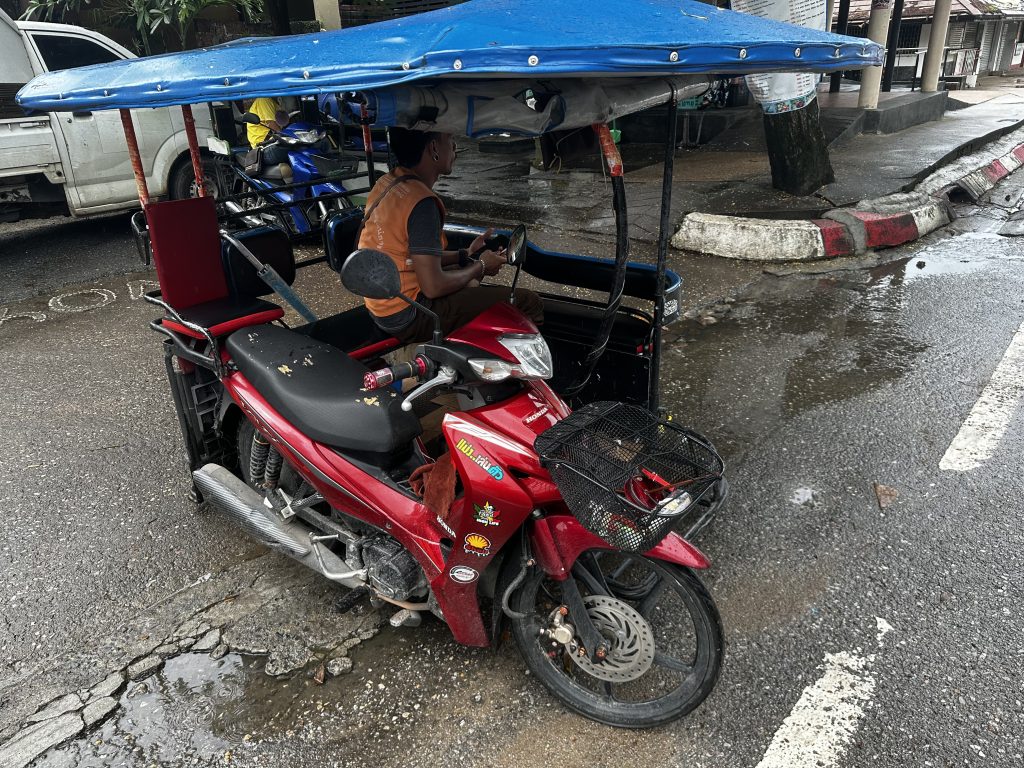 tuk tuk in krabi