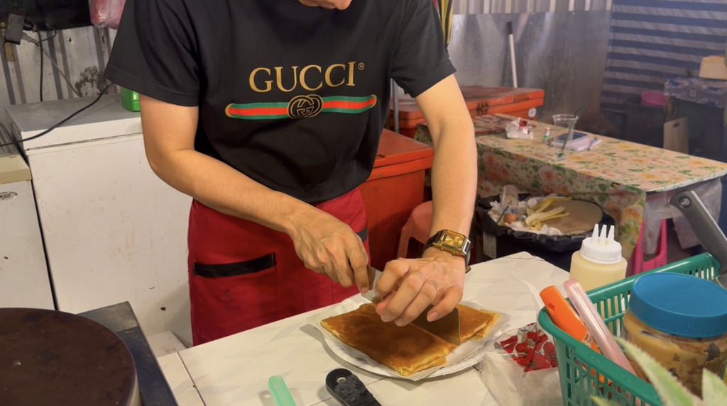 slicing thai roti